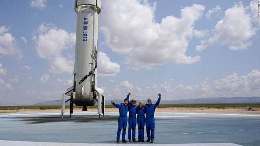 jeff bezos goes to space blue origin