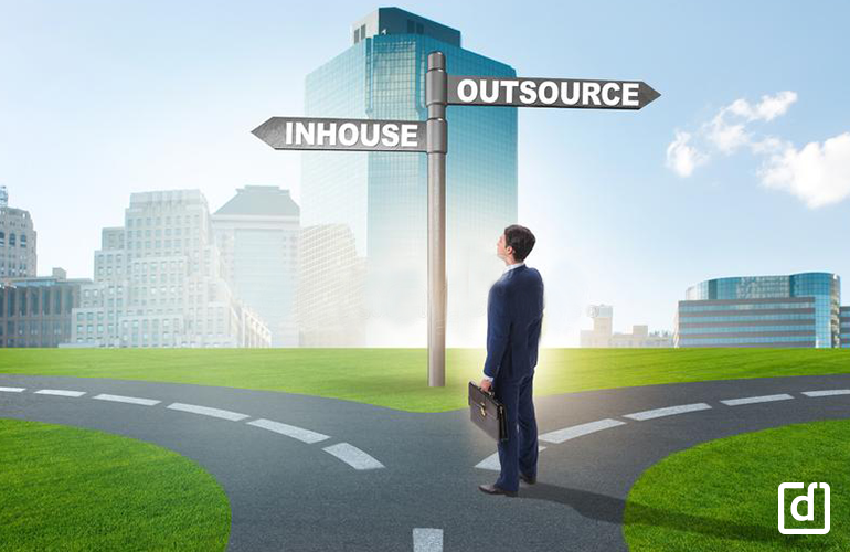 insourcing-outsourcing